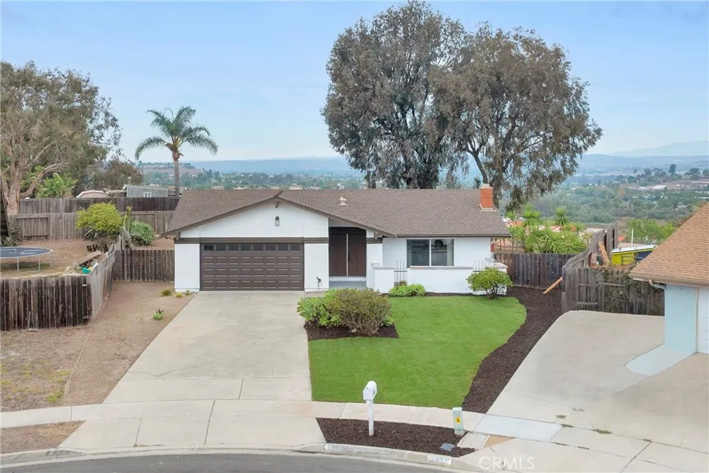 1768 Henderson Court, Vista, California 92083 home-pic-1