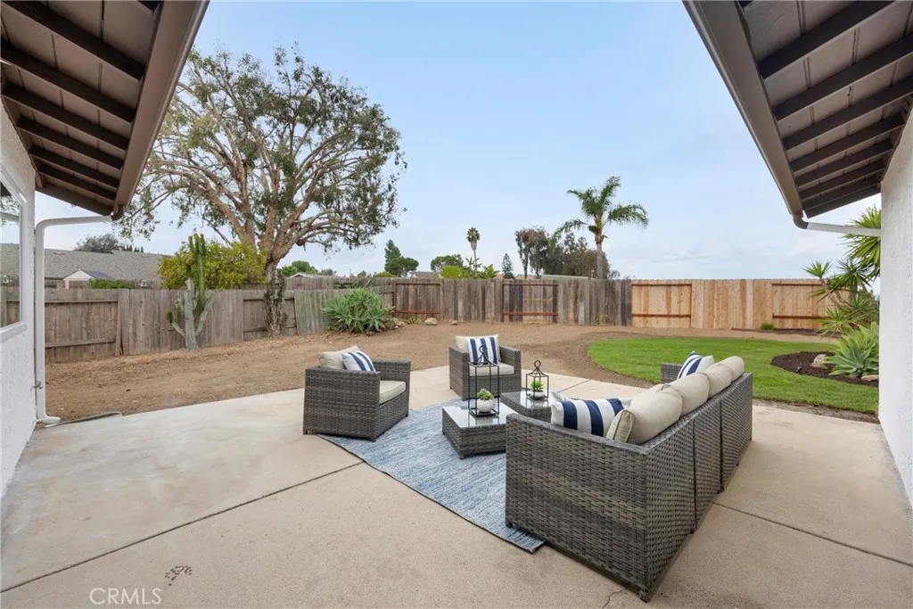 1768 Henderson Court, Vista, California 92083 home-pic-28