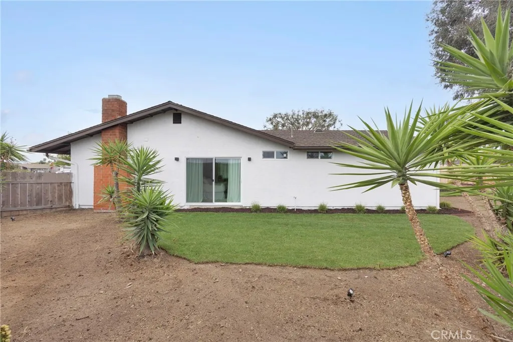 1768 Henderson Court, Vista, California 92083 home-pic-34
