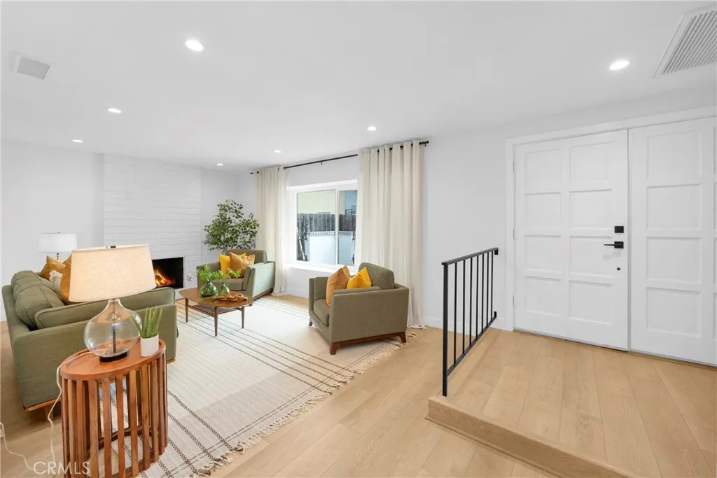 1768 Henderson Court, Vista, California 92083 home-pic-7