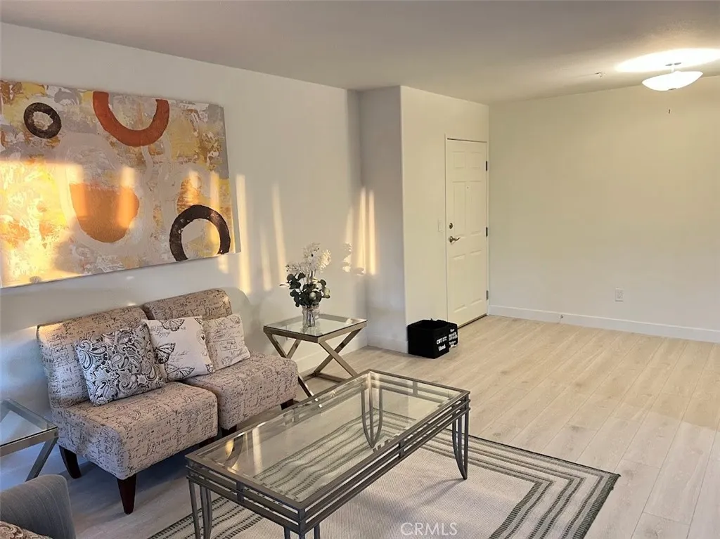 918 W Garvey Avenue 315, Monterey Park, California 91754 home-pic-5