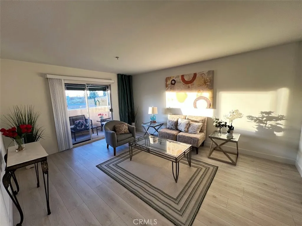 918 W Garvey Avenue 315, Monterey Park, California 91754 home-pic-4
