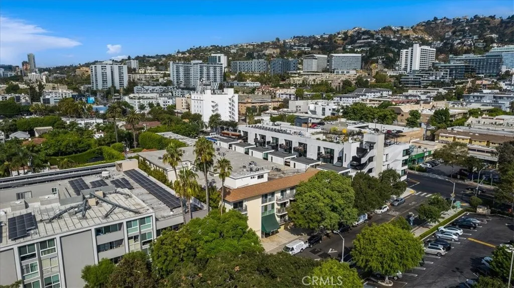1045 N Kings, West Hollywood, California 90069 home-pic-20