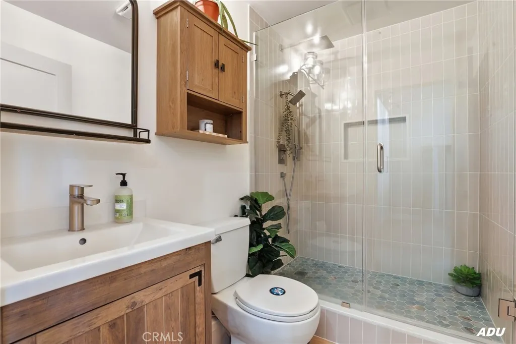 415 E Green Street, Claremont, California 91711 home-pic-20