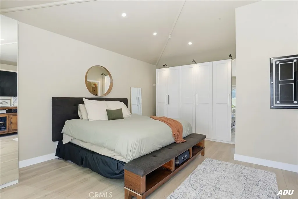 415 E Green Street, Claremont, California 91711 home-pic-18