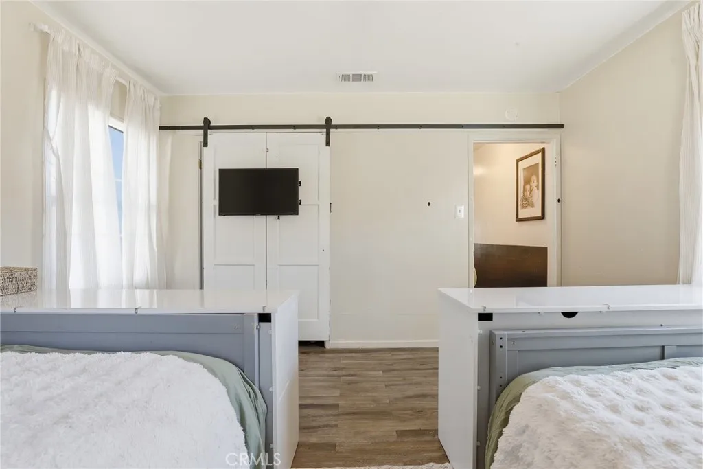 415 E Green Street, Claremont, California 91711 home-pic-14