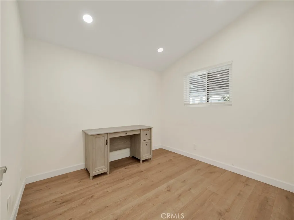 900 N Parish, Burbank, California 91506 home-pic-15