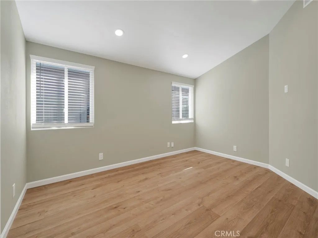 900 N Parish, Burbank, California 91506 home-pic-20