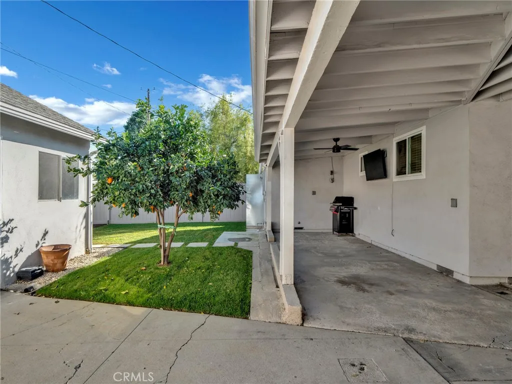 900 N Parish, Burbank, California 91506 home-pic-6
