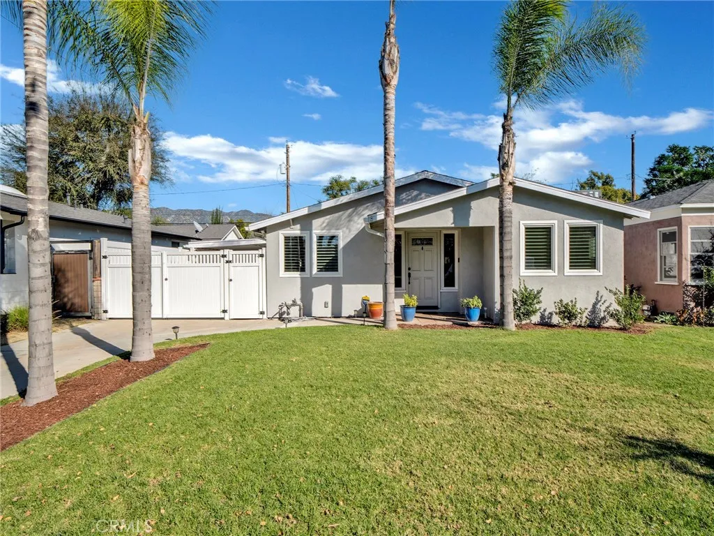 900 N Parish, Burbank, California 91506 home-pic-1