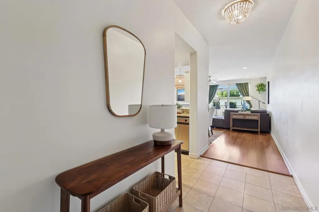 3990 Centre 104, San Diego, California 92103 home-pic-7