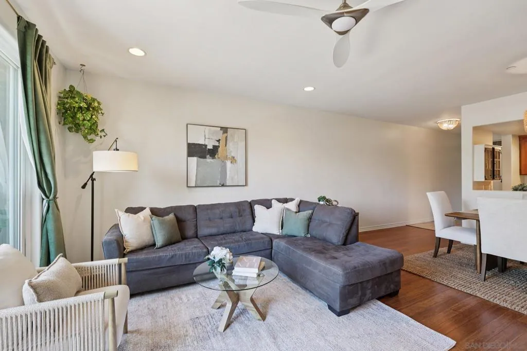 3990 Centre 104, San Diego, California 92103 home-pic-15