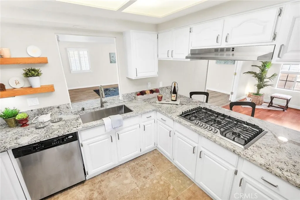 10646 Scott, Whittier, California 90603 home-pic-10