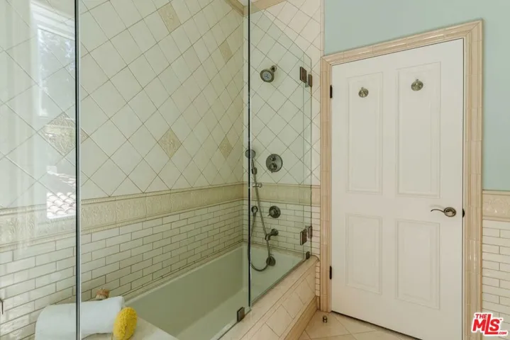Junior Primary Suite #1