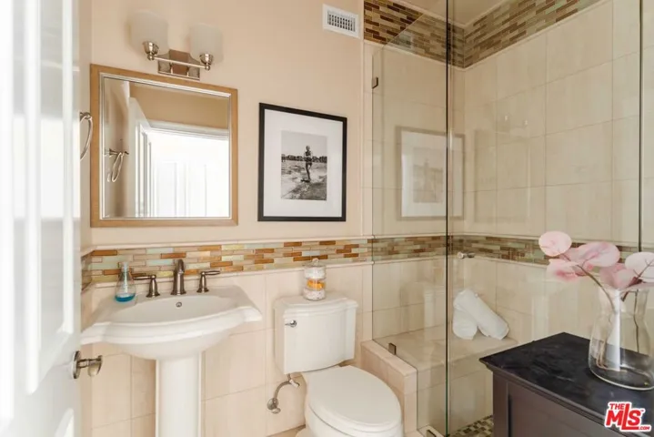 Downstairs Maids Suite