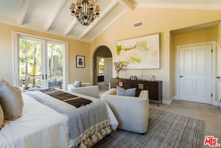 Primary Suite Bedroom