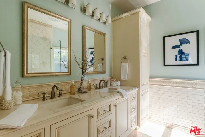 Junior Primary Suite #1