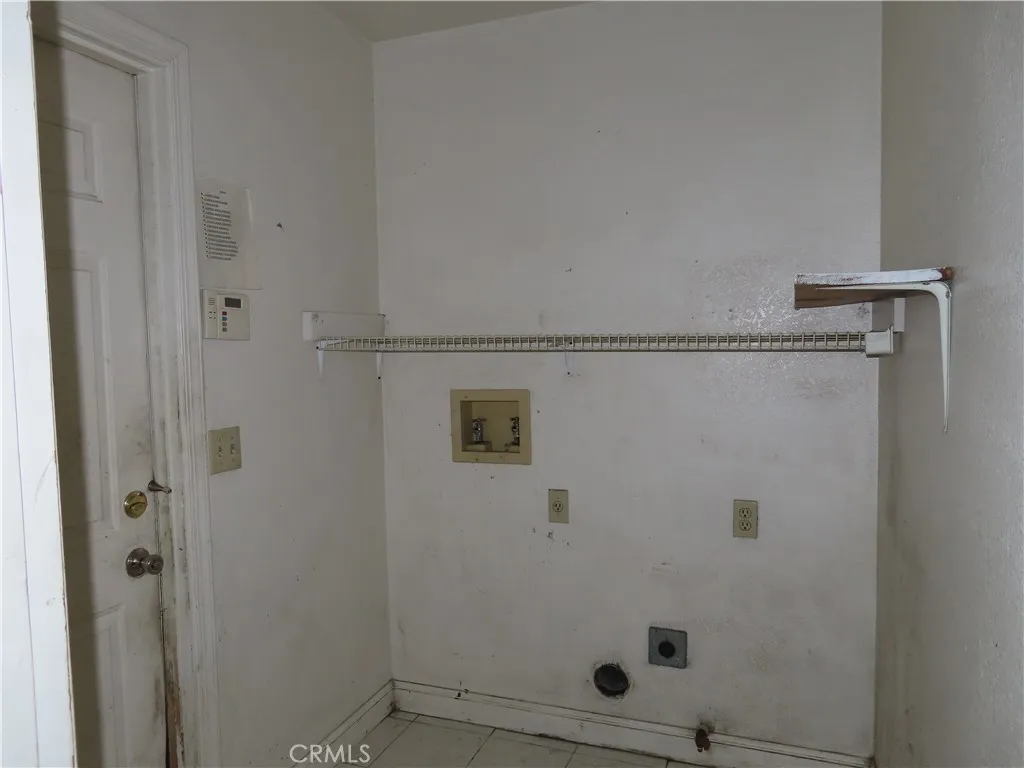 418 W Randall, Rialto, California 92376 home-pic-12
