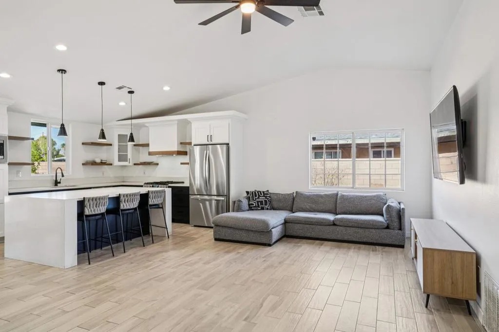 3757 El Dorado Boulevard, Palm Springs, California 92262 home-pic-3