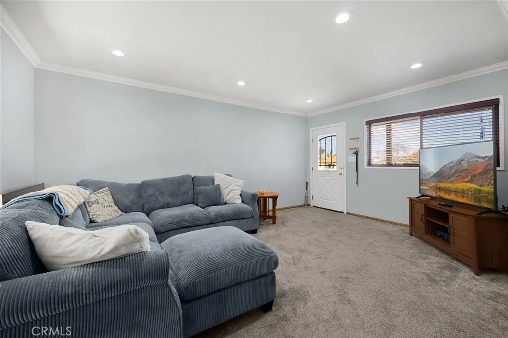 15814 Sharonhill Drive, Whittier, California 90604 home-pic-10