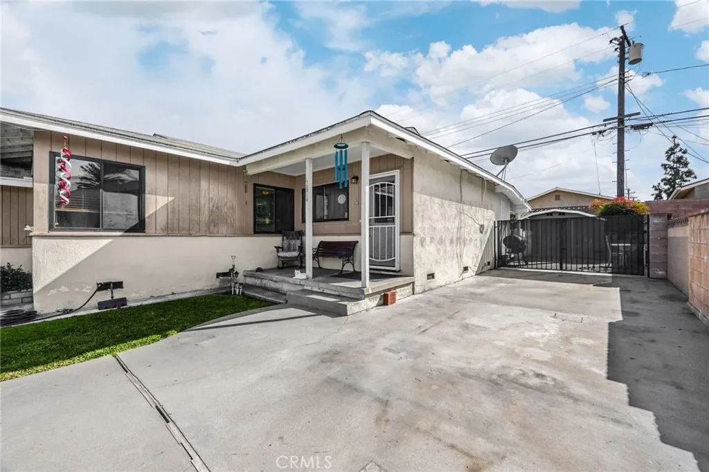 15814 Sharonhill Drive, Whittier, California 90604 home-pic-15