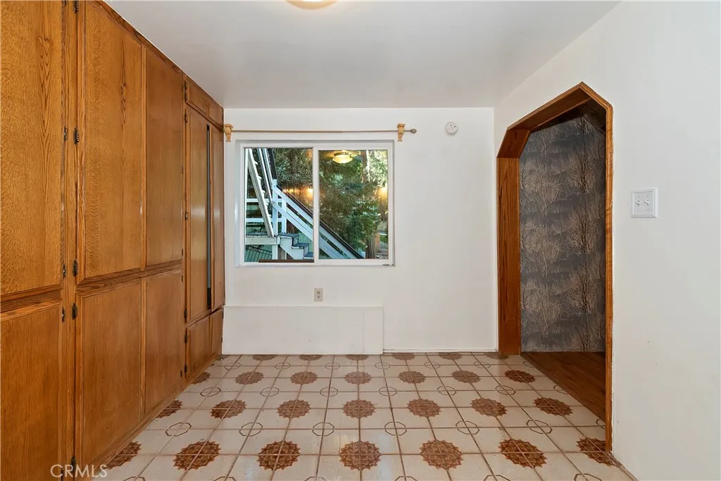 129 Zermat Unit 1  home-pic-33