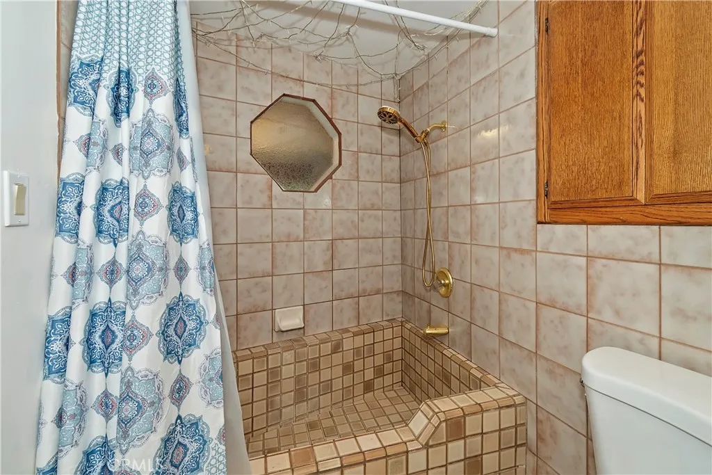 129 Zermat Unit 1  home-pic-35