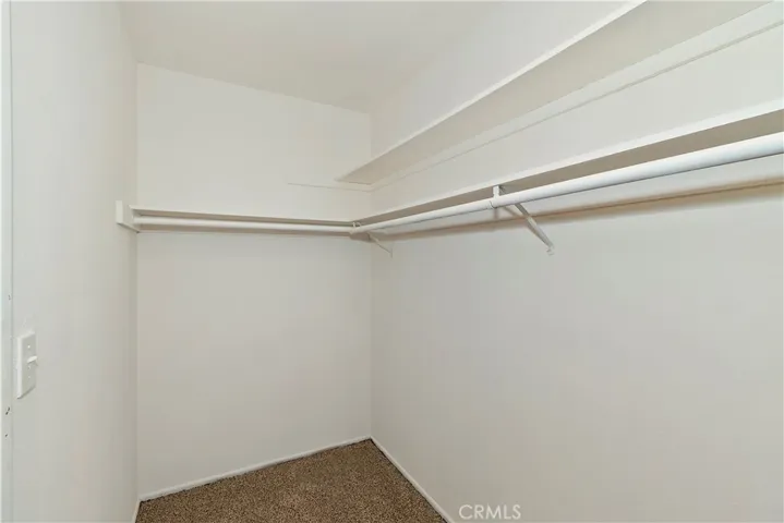 Walk in closet unit 1