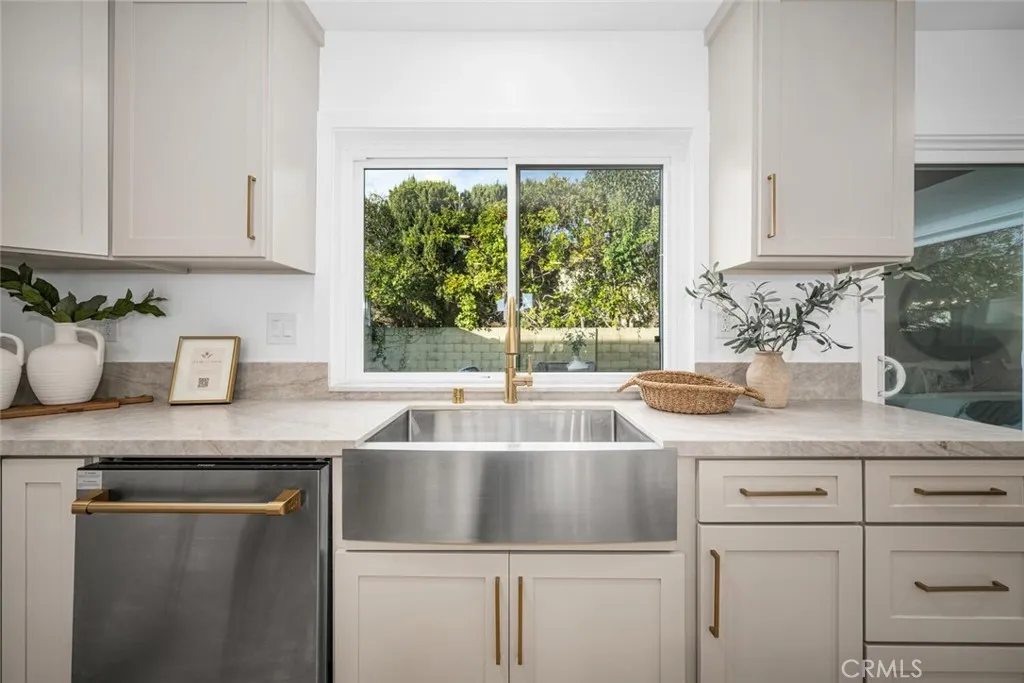4365 Birchwood, Seal Beach, California 90740 home-pic-15