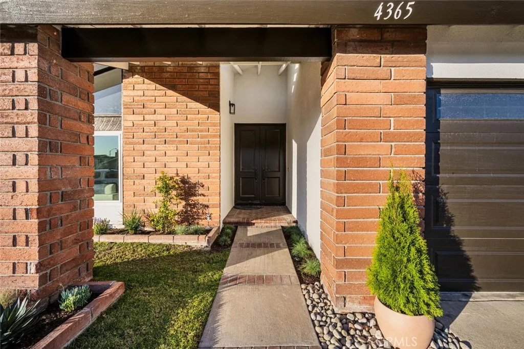 4365 Birchwood, Seal Beach, California 90740 home-pic-2