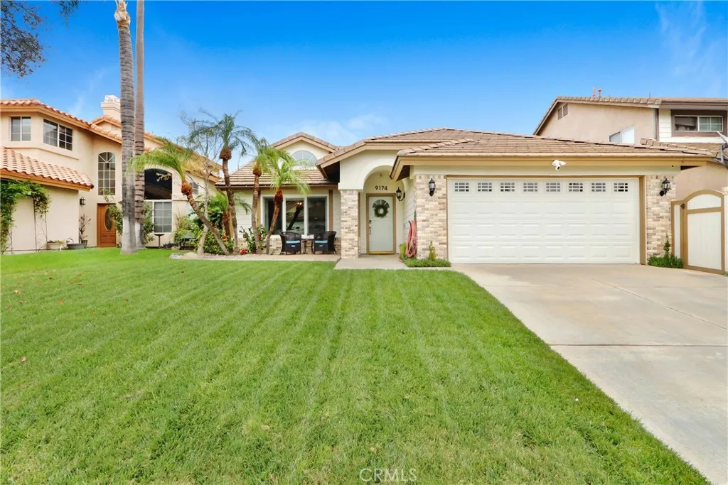9174 Desert Acacia, Corona, California 92883 home-pic-1