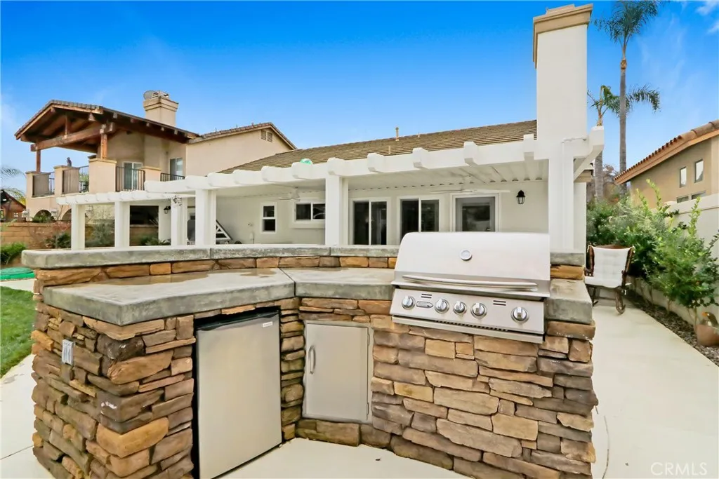 9174 Desert Acacia, Corona, California 92883 home-pic-24