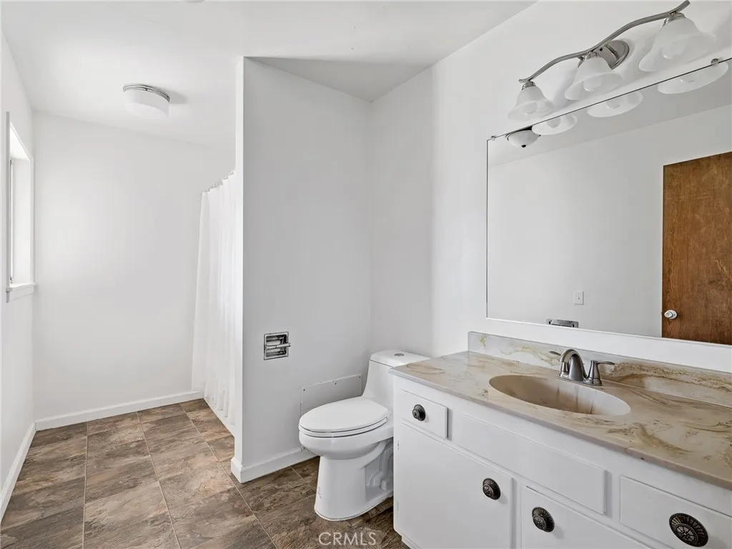 10011 Alta Mesa, Phelan, California 92371 home-pic-15