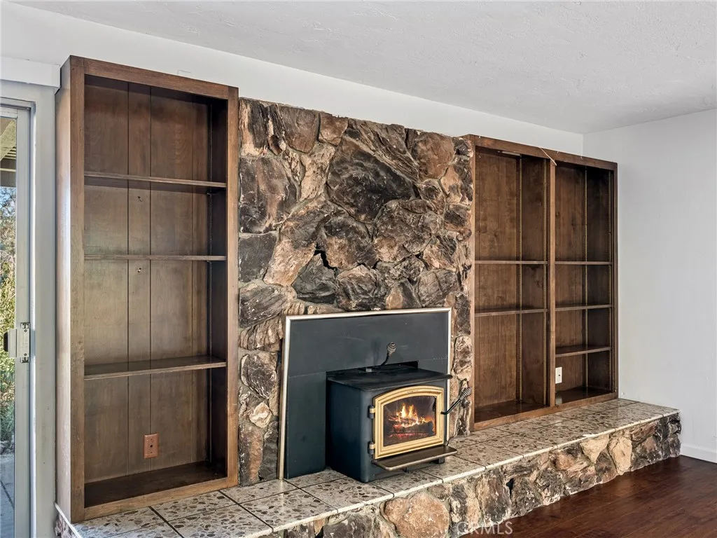 10011 Alta Mesa, Phelan, California 92371 home-pic-6