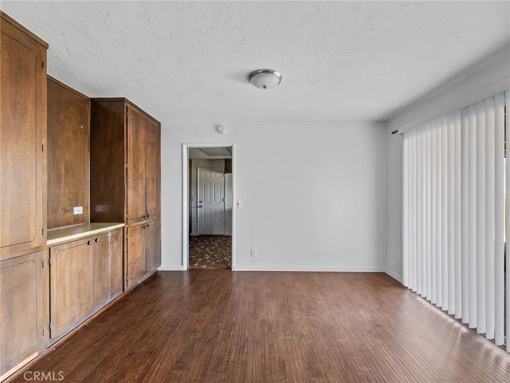 10011 Alta Mesa, Phelan, California 92371 home-pic-8