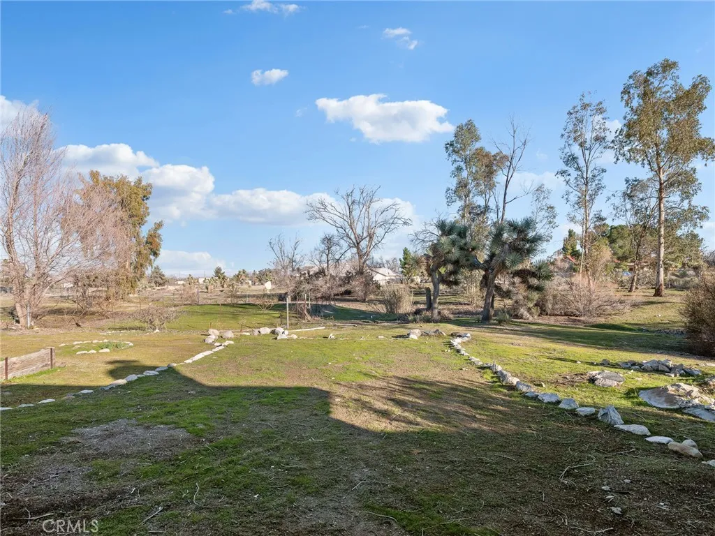 10011 Alta Mesa, Phelan, California 92371 home-pic-23