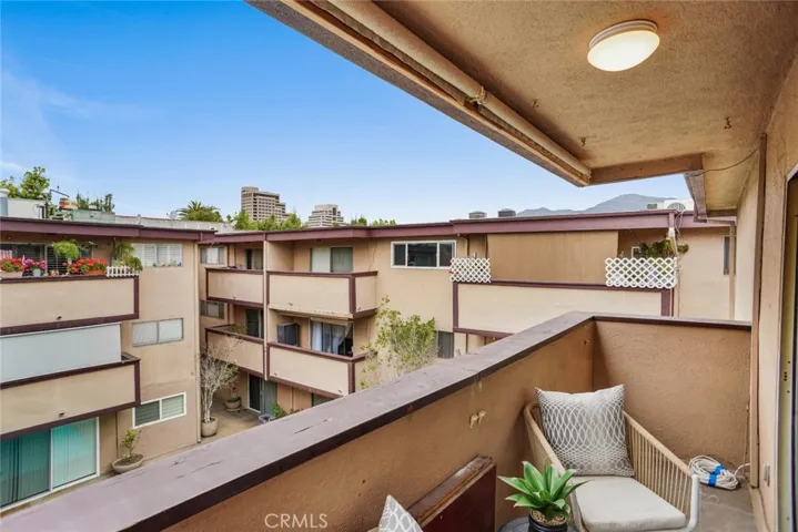 310 N Jackson, Glendale, California 91206