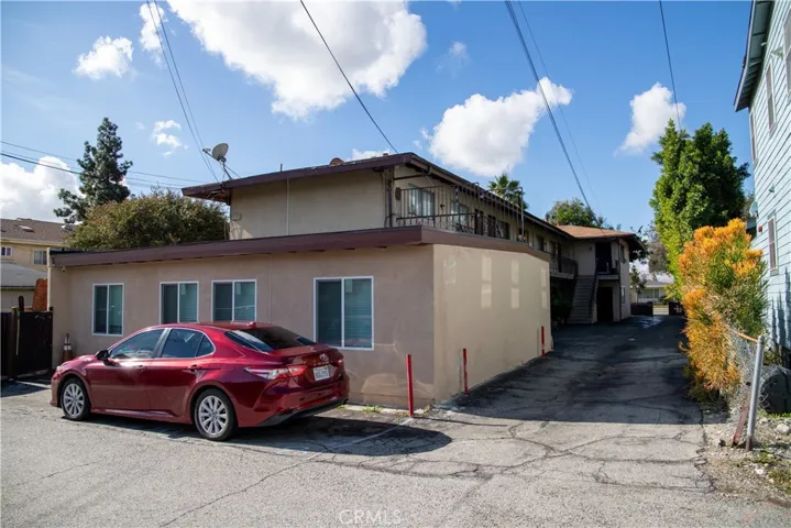236 N San Gabriel, Azusa, California 91702