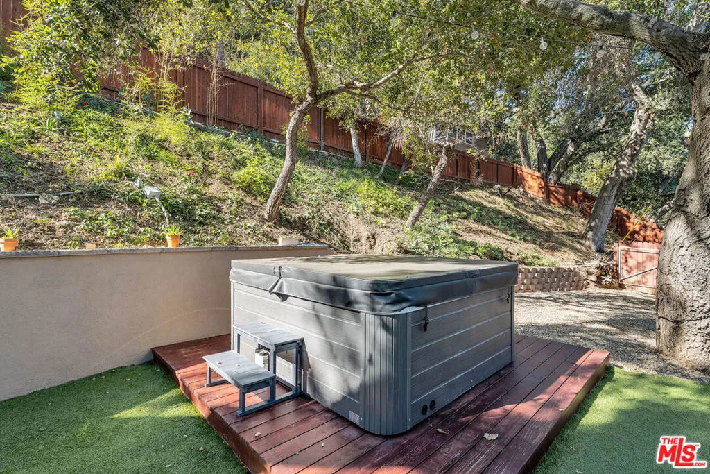 21832 Canon Drive, Topanga, California 90290 home-pic-20