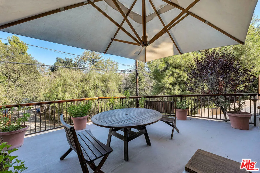 21832 Canon Drive, Topanga, California 90290 home-pic-5