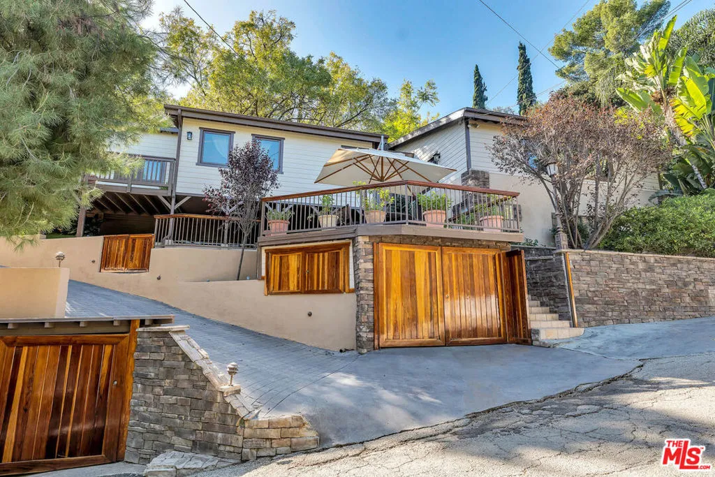 21832 Canon Drive, Topanga, California 90290 home-pic-2