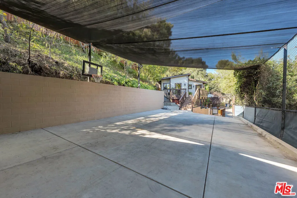 21832 Canon Drive, Topanga, California 90290 home-pic-12