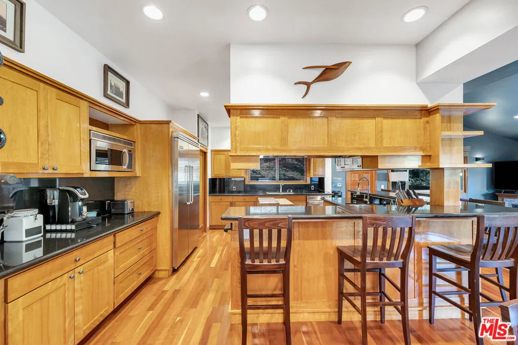 21832 Canon Drive, Topanga, California 90290 home-pic-37