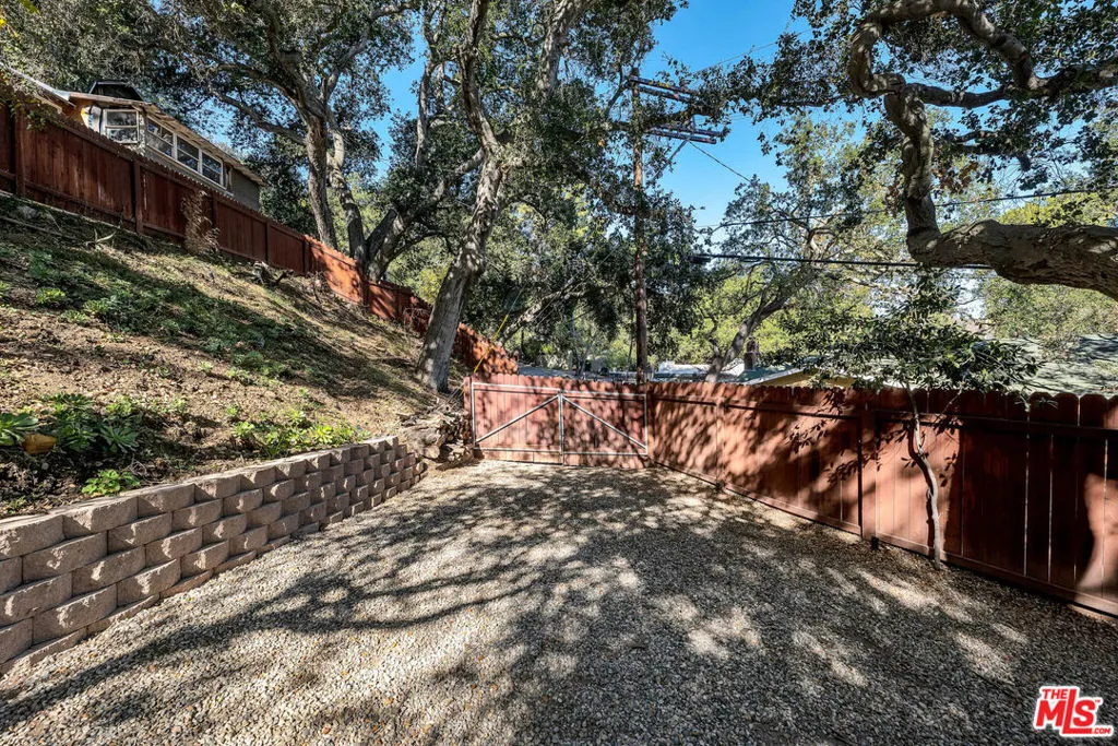 21832 Canon Drive, Topanga, California 90290 home-pic-18