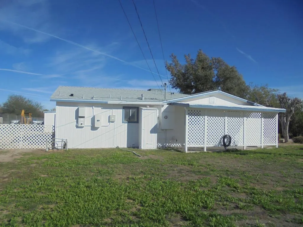 2274 Riviera Drive, Blythe, California 92225 home-pic-2
