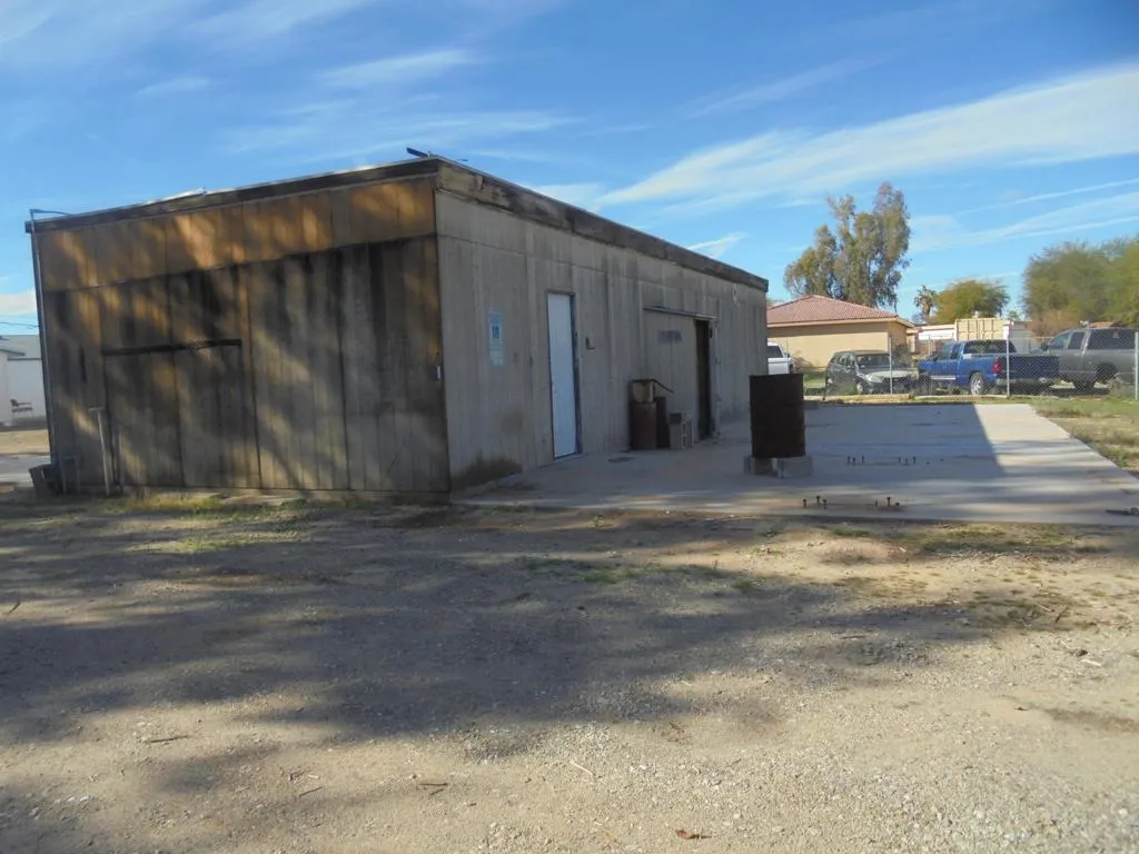 2274 Riviera Drive, Blythe, California 92225 home-pic-22