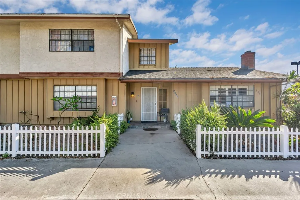 3368 Linden Avenue, Long Beach, California 90807 home-pic-1