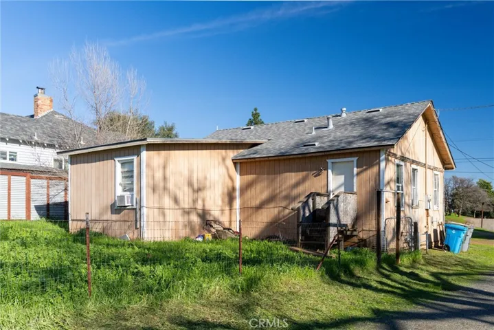 1017 Middlehoff