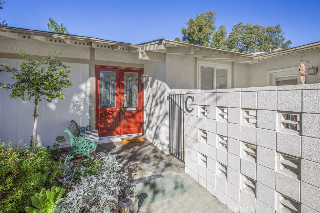 717 Avenida Sevilla C, Laguna Woods, California 92637 home-pic-1