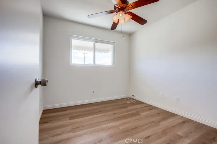 3rd Bedroom (with Ceiling Fan)